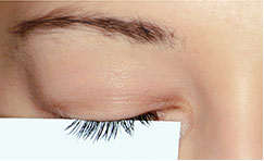Lashes before using supplements