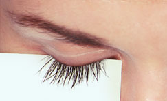 Thick and long lashes after serum REALASH